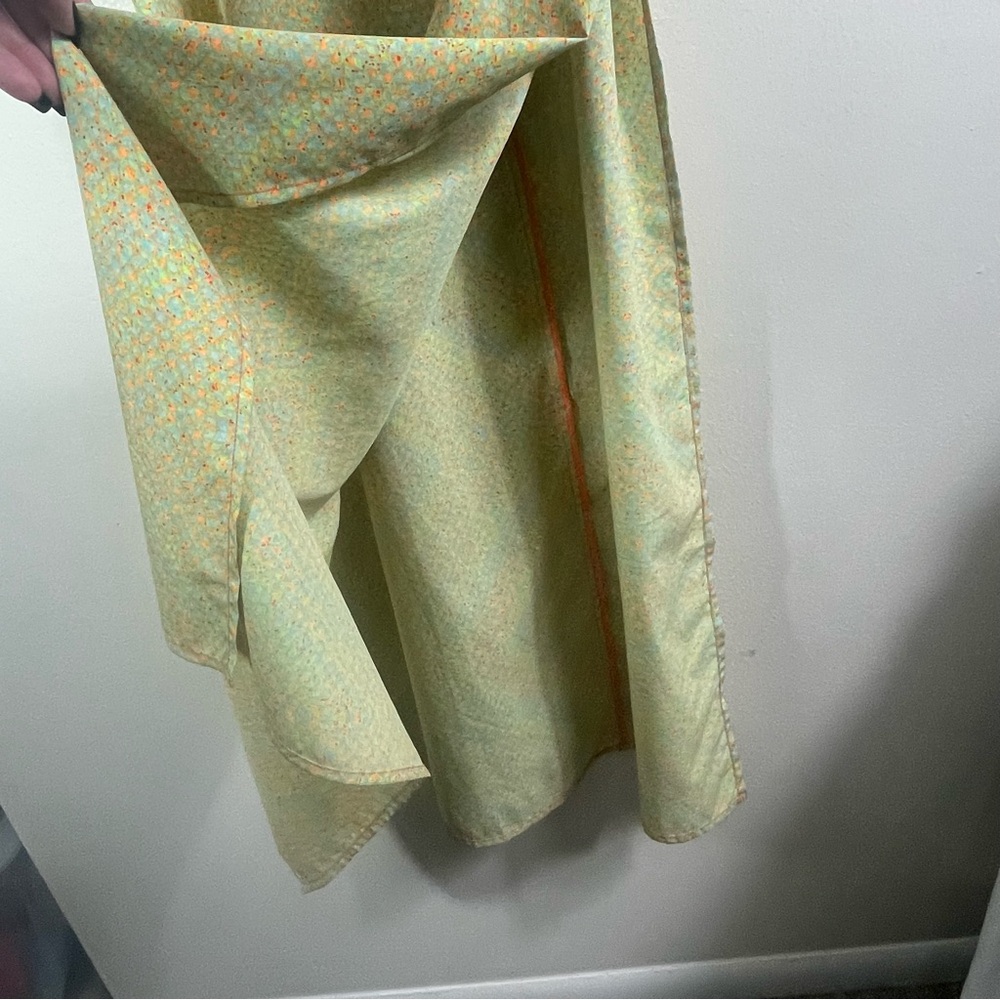 Hurley Maxi Dress with side cut outs - Picture 4 of 6